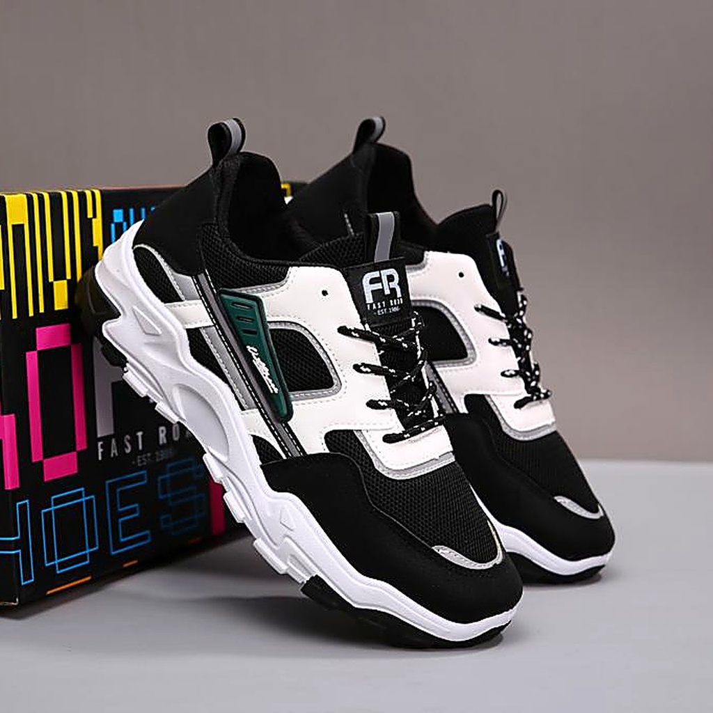 Modelo TOGAR 37 – Negro y Blanco Chunky